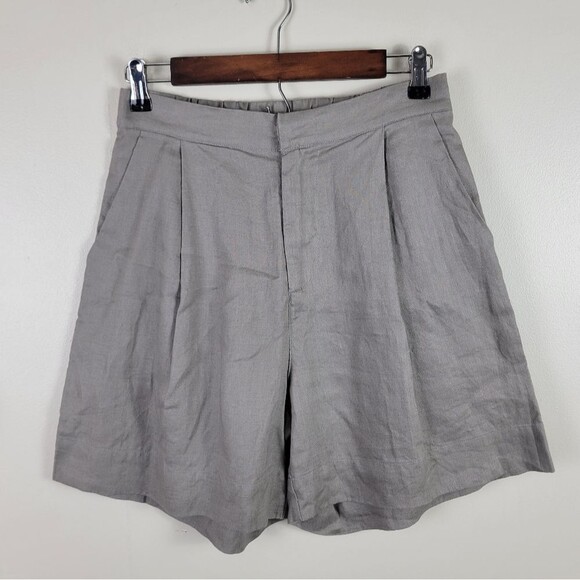 Neuflora Linen Gray Pleated Shorts - Picture 2 of 7